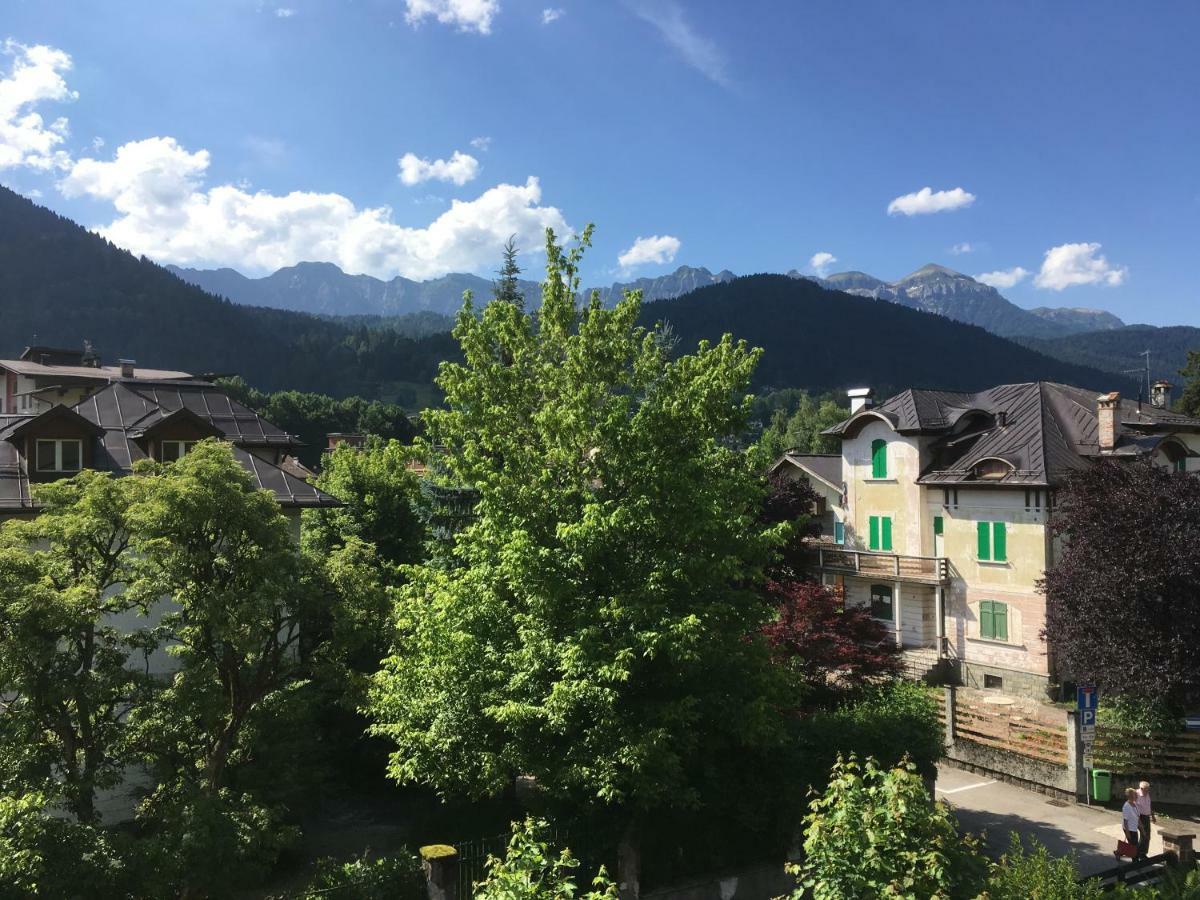 شقة La Finestra Sulle Dolomiti - The Window To The Dolomites فيرا دي بريميرو المظهر الخارجي الصورة