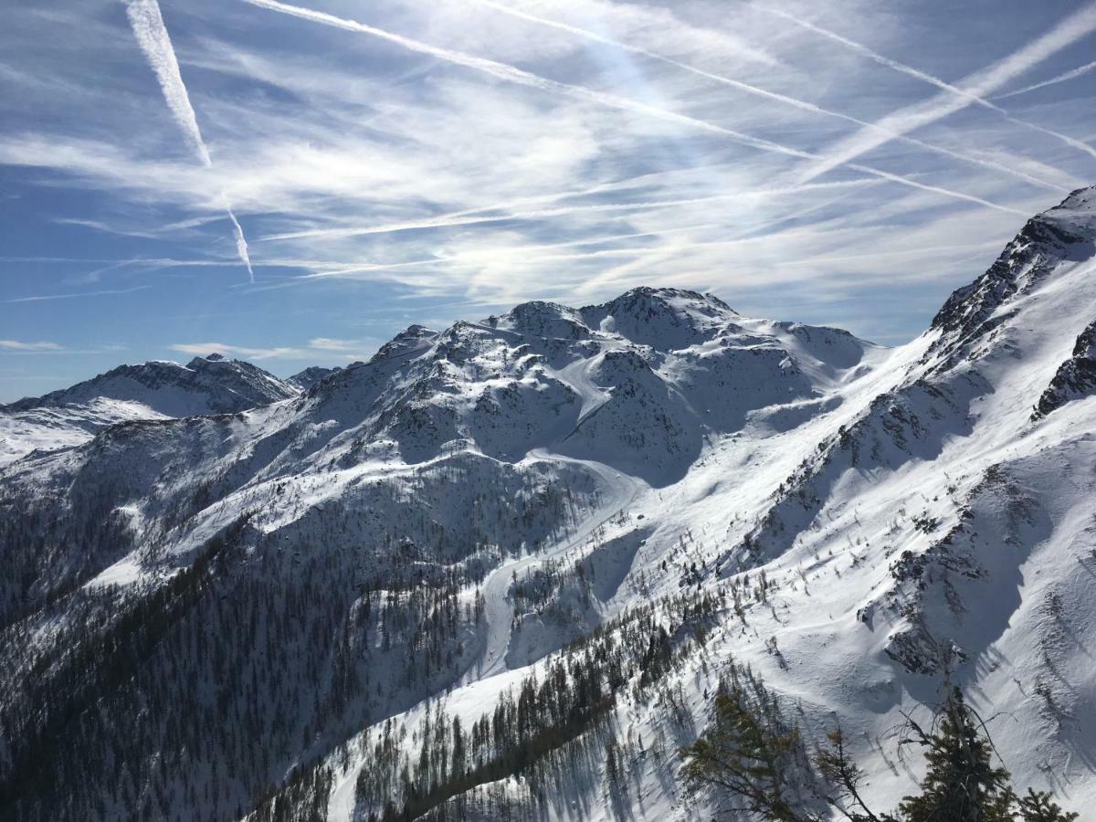 شقة La Finestra Sulle Dolomiti - The Window To The Dolomites فيرا دي بريميرو المظهر الخارجي الصورة